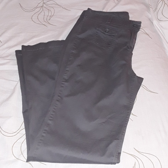 New York & Company Pants - New york and co Grey Chino pants New York & Company Pants - New york and co Grey Chino pants